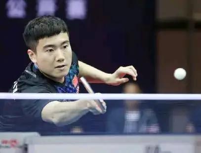 他自己手中 他自己手中