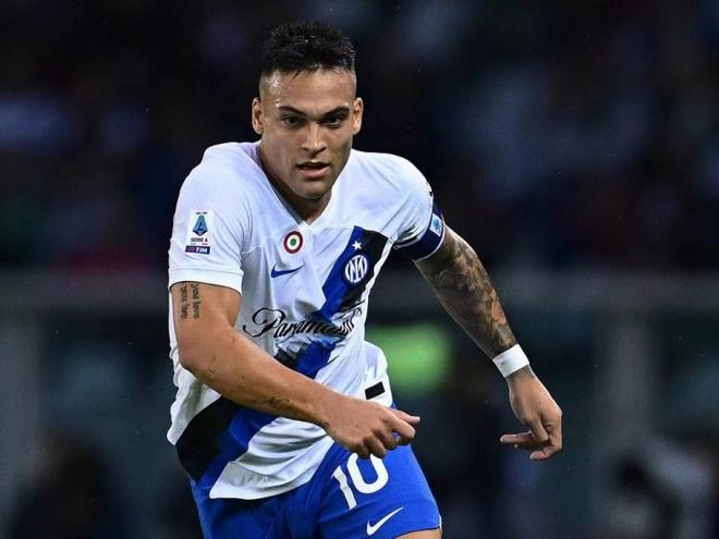 强队中脱颖 强队中脱颖