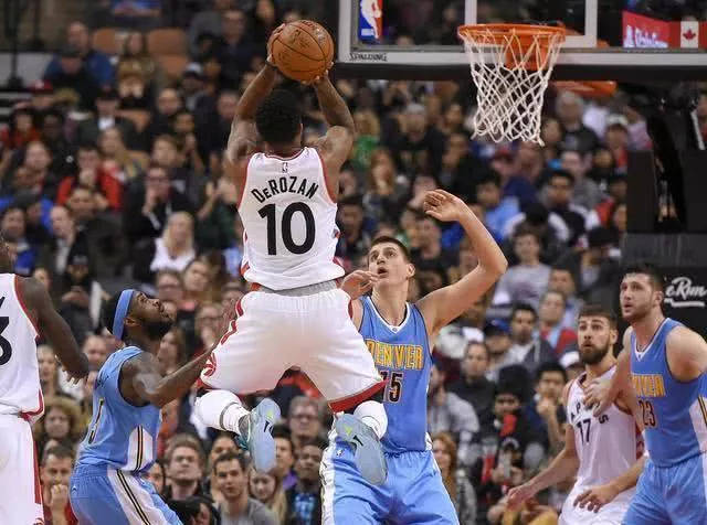 边路回追的 边路回追的