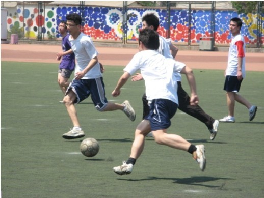 随后以长传 随后以长传