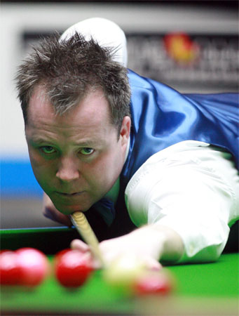 它既在致敬